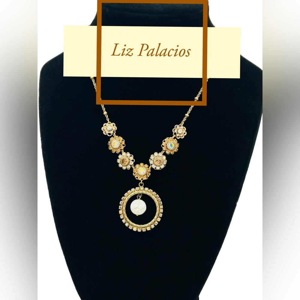 Liz Palacios Gold Floral Pendant Necklace